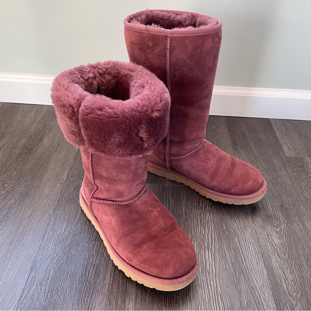 Womens Ugg Classic Tall Boots 5815 W/PWN Plum Wine
